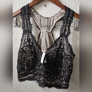 Torrid Lace Bralette NWT